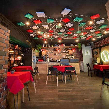 Mickitos Hostel & Apartments Skopje Eksteriør bilde