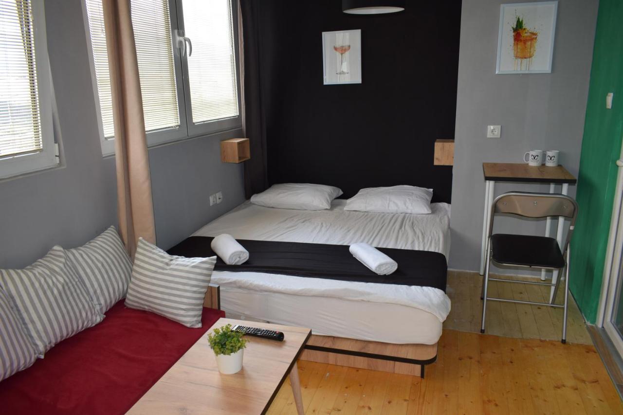 Mickitos Hostel & Apartments Skopje Eksteriør bilde