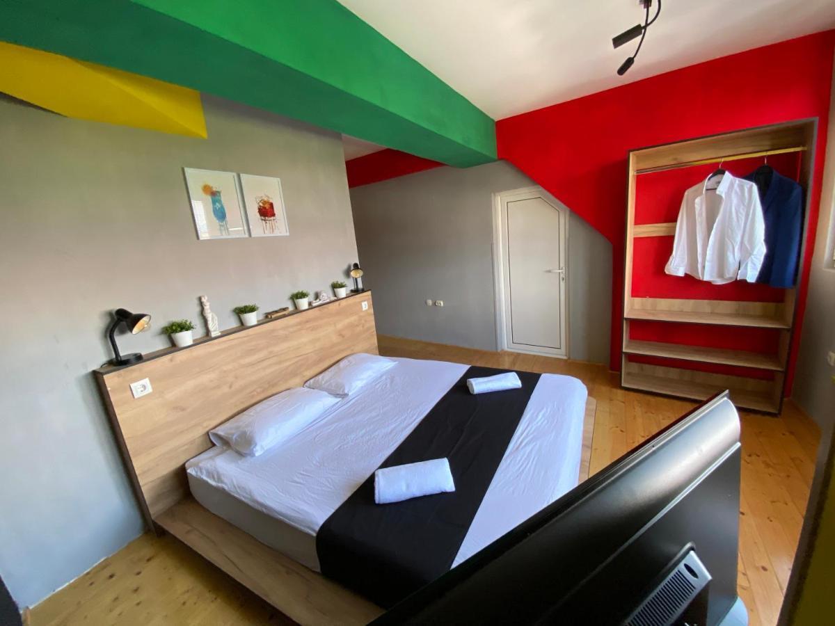 Mickitos Hostel & Apartments Skopje Eksteriør bilde