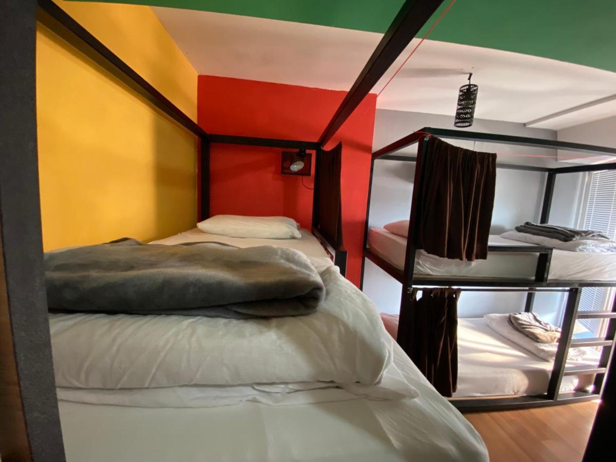 Mickitos Hostel & Apartments Skopje Eksteriør bilde