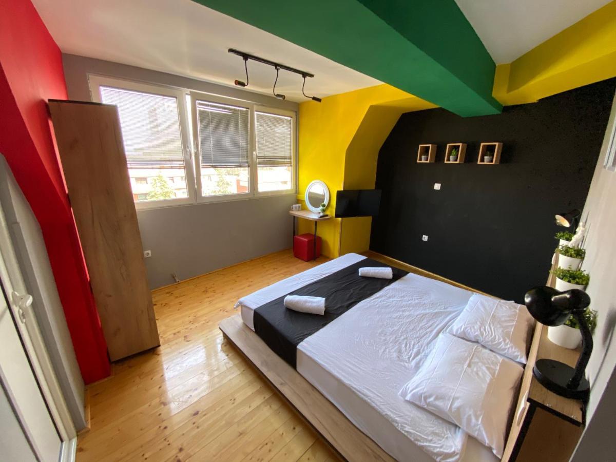 Mickitos Hostel & Apartments Skopje Eksteriør bilde