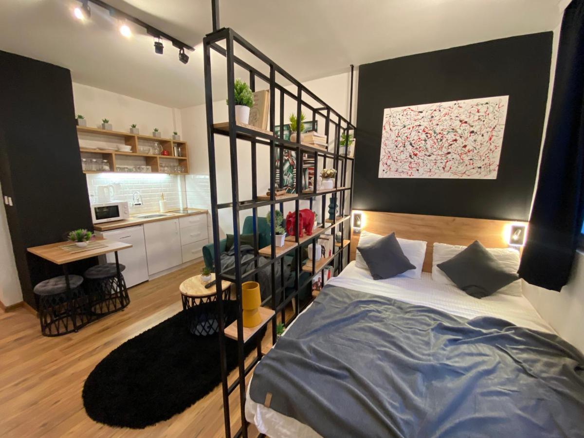 Mickitos Hostel & Apartments Skopje Eksteriør bilde