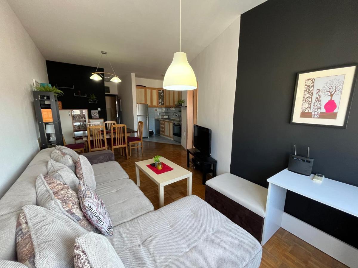 Mickitos Hostel & Apartments Skopje Rom bilde