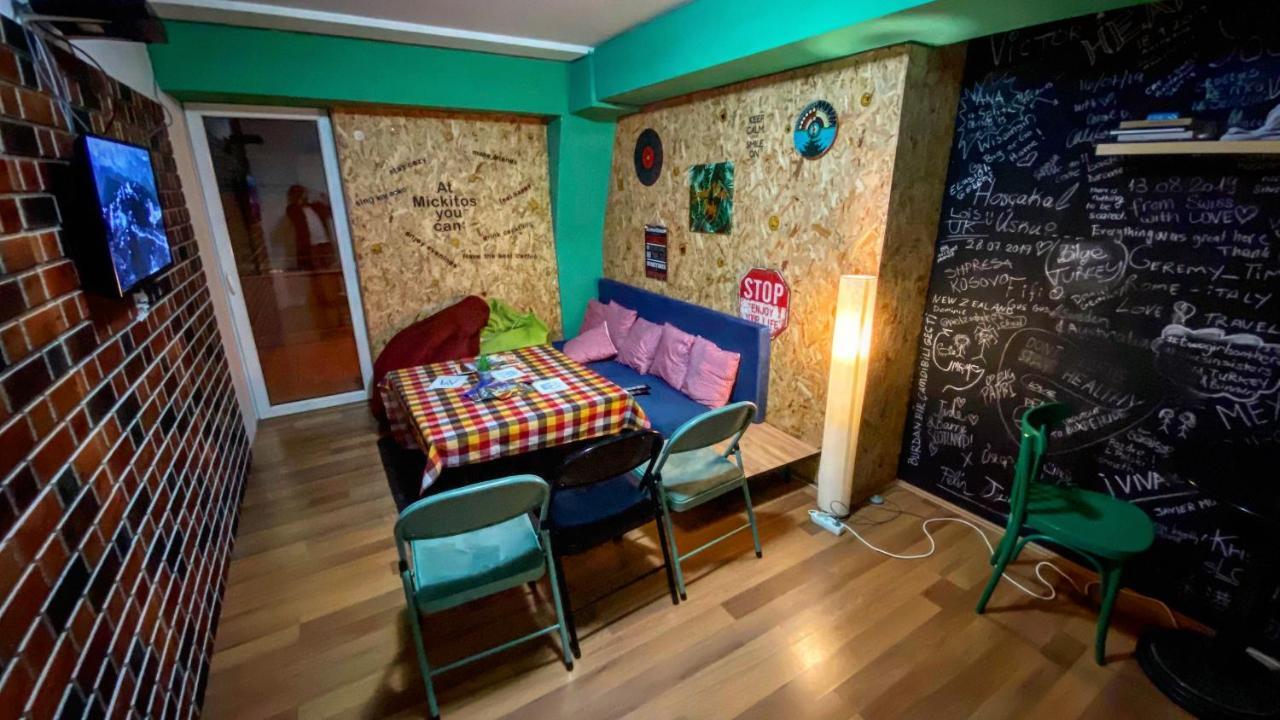 Mickitos Hostel & Apartments Skopje Eksteriør bilde